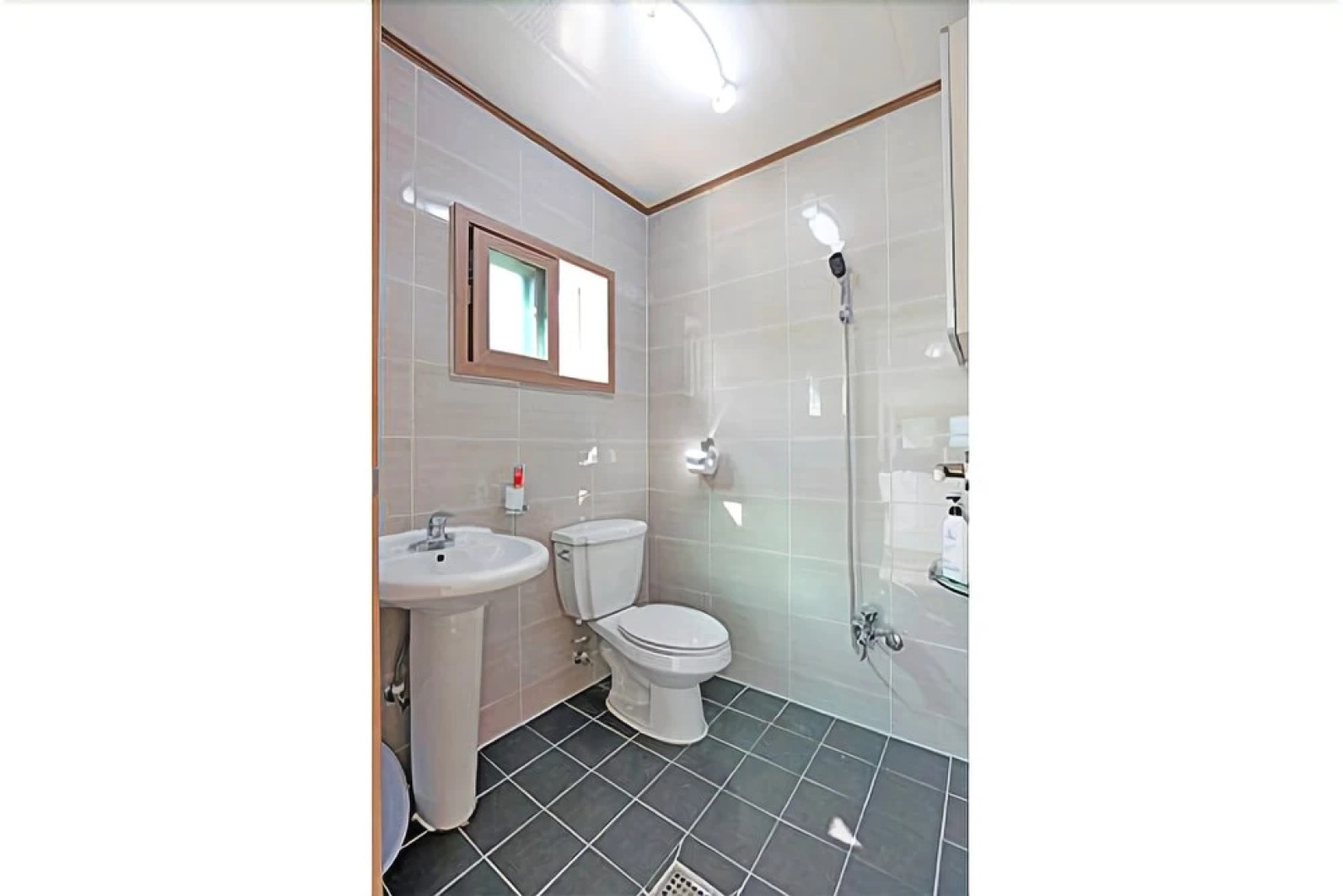 Sokcho Dal Beach Pension