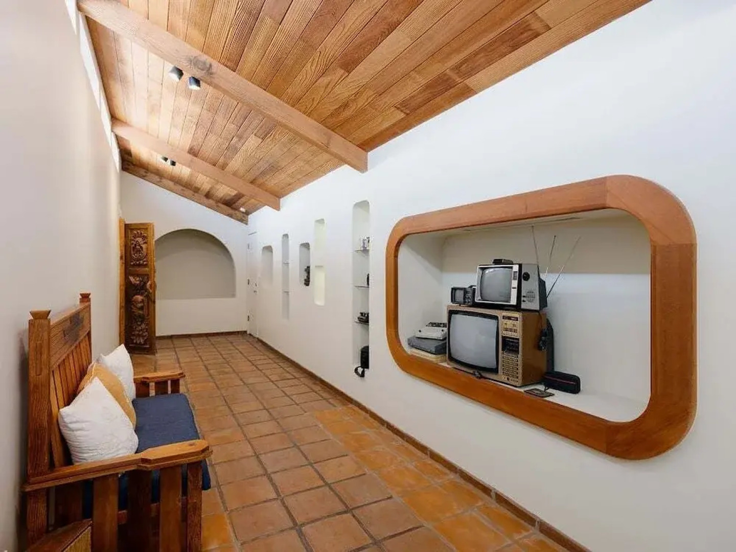 Bed Rock Desert -pool Heat Available - Spring Break