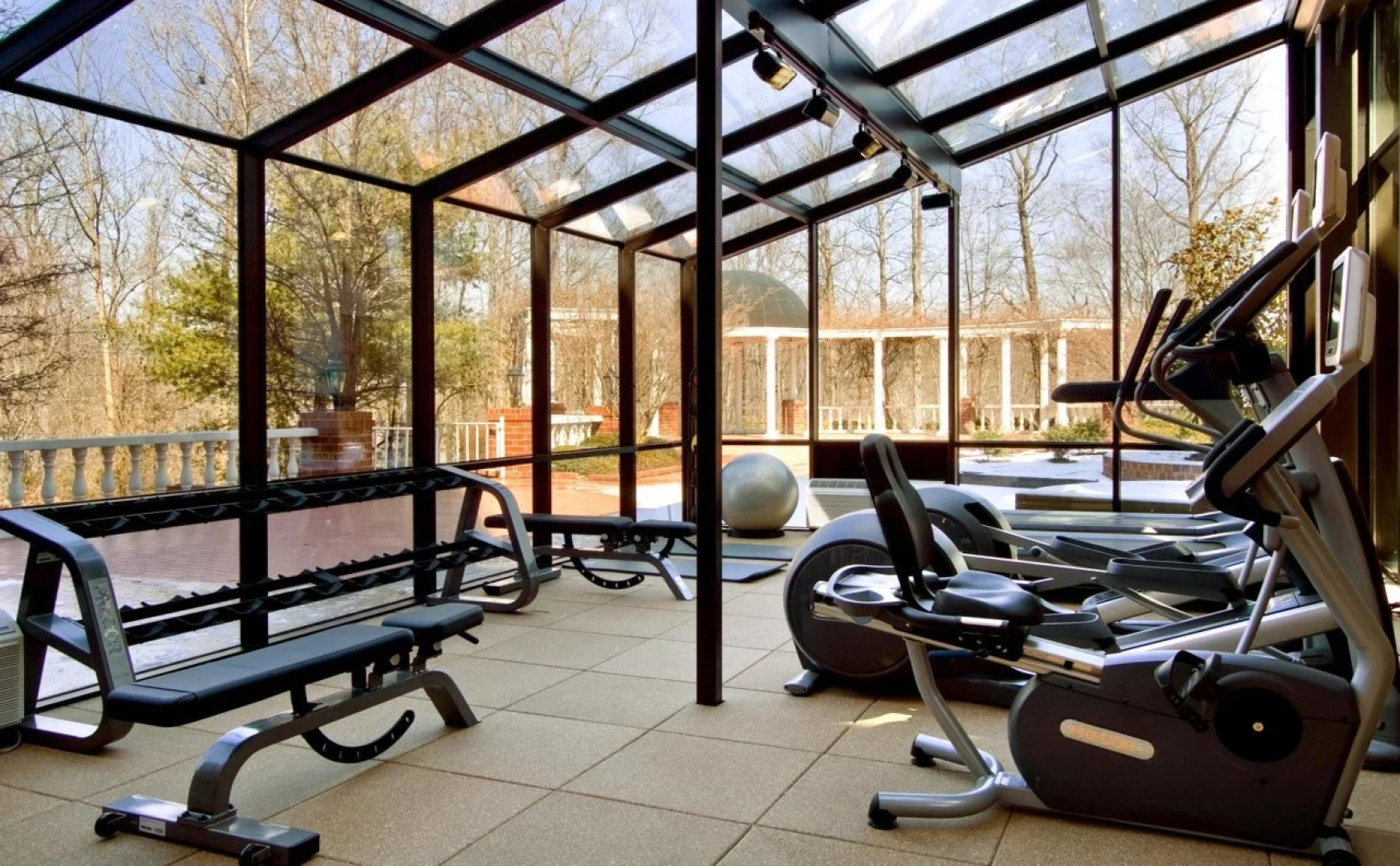 DoubleTree by Hilton Hotel Charlottesville