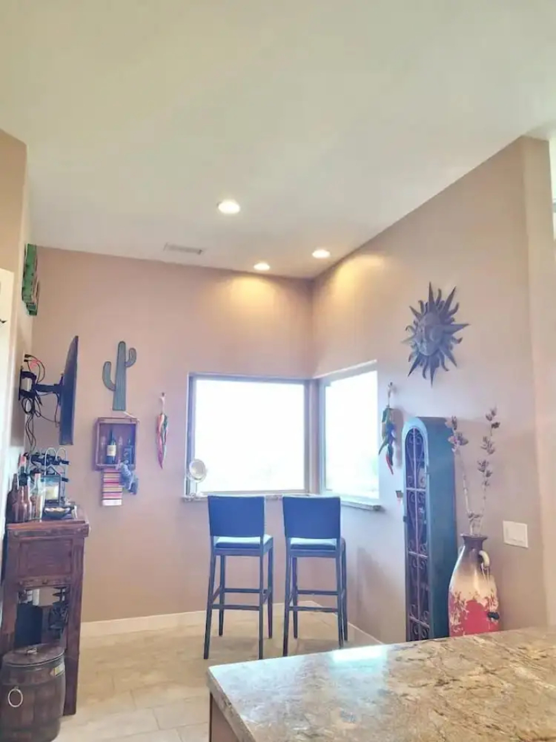 Beautiful Home with Incredible Red Rock Views With Outdoor Fire Pit