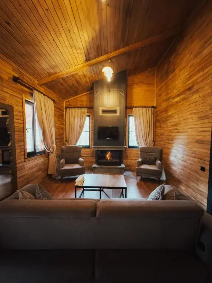 Baskonus Yaylasi Orman Evleri