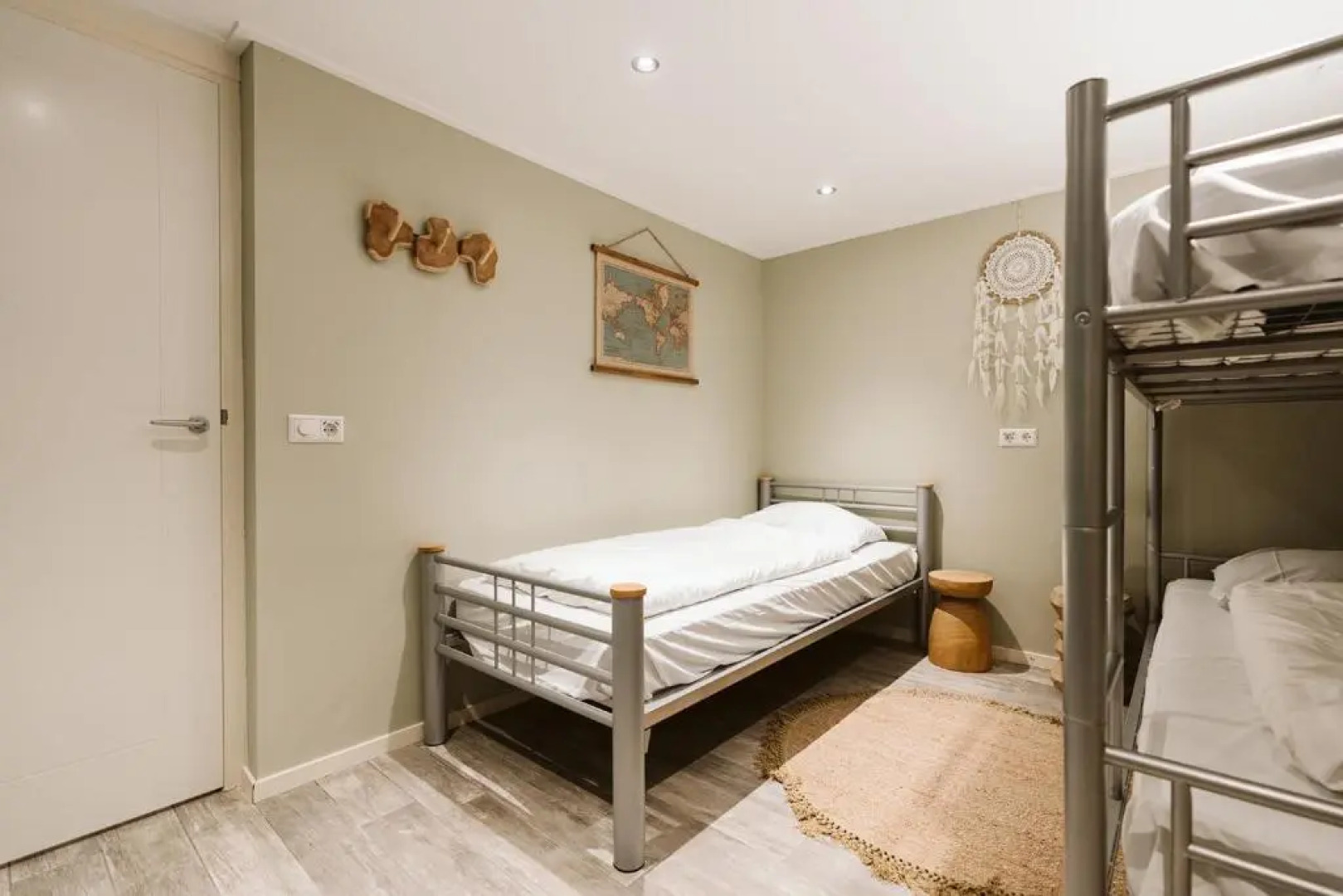 West Nieuwlandseweg 25A - Ouddorp - with Pool - NOT FOR COMPANIES