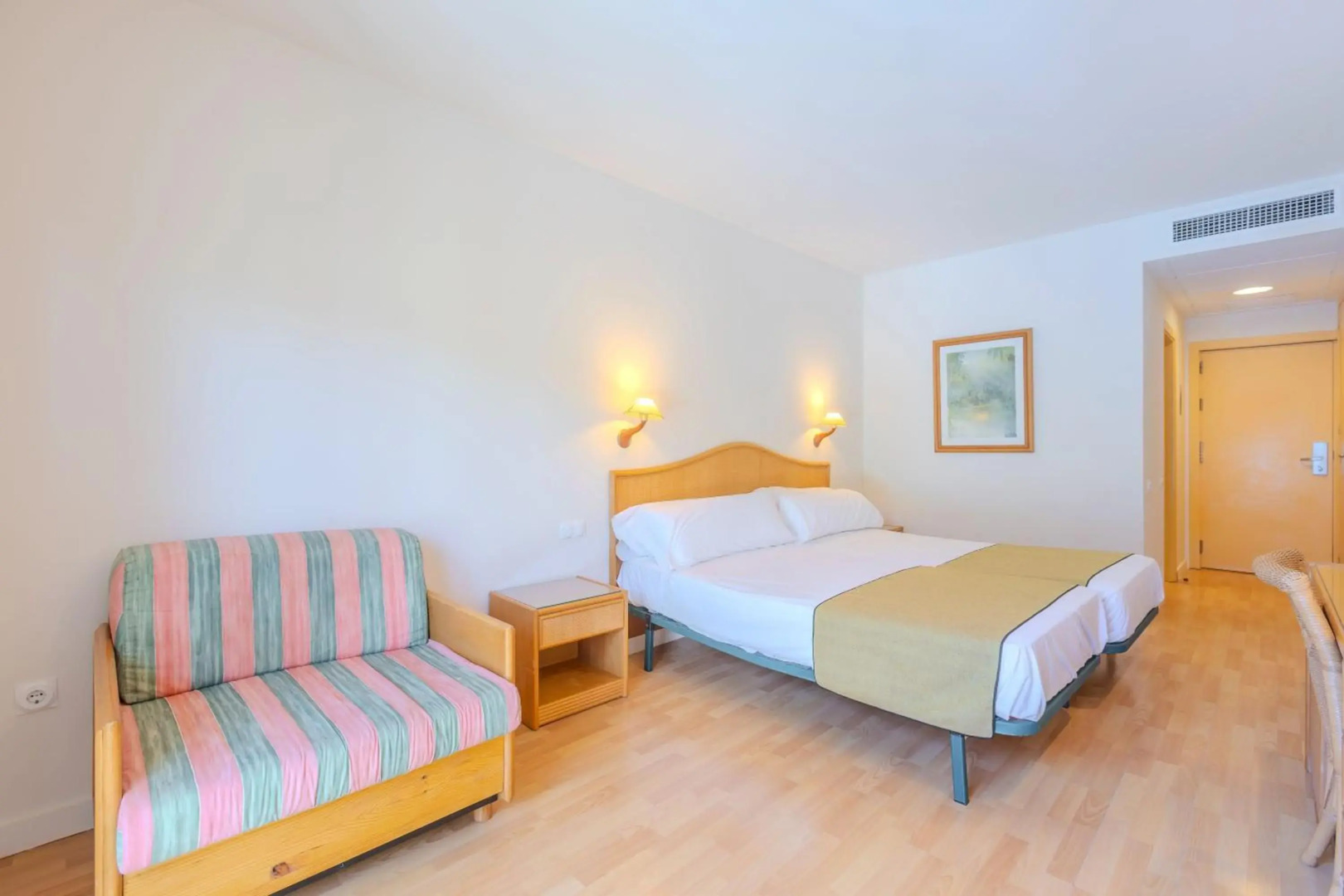 Отель Moon Dreams Roquetas