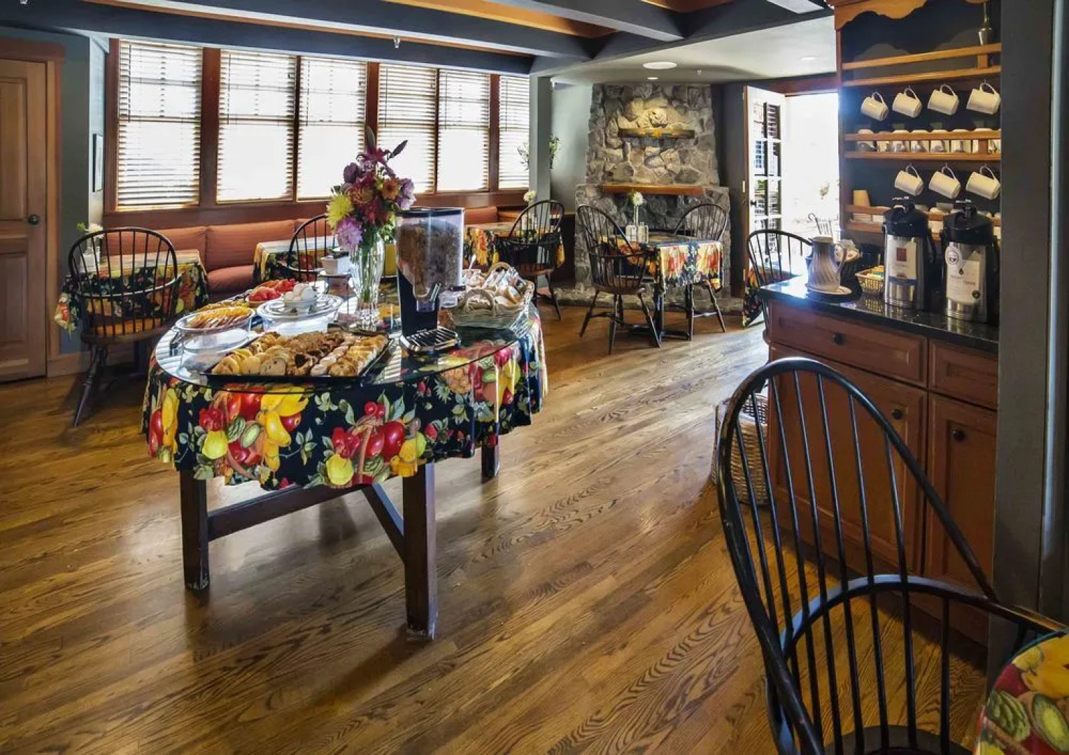 La Conner Channel Lodge