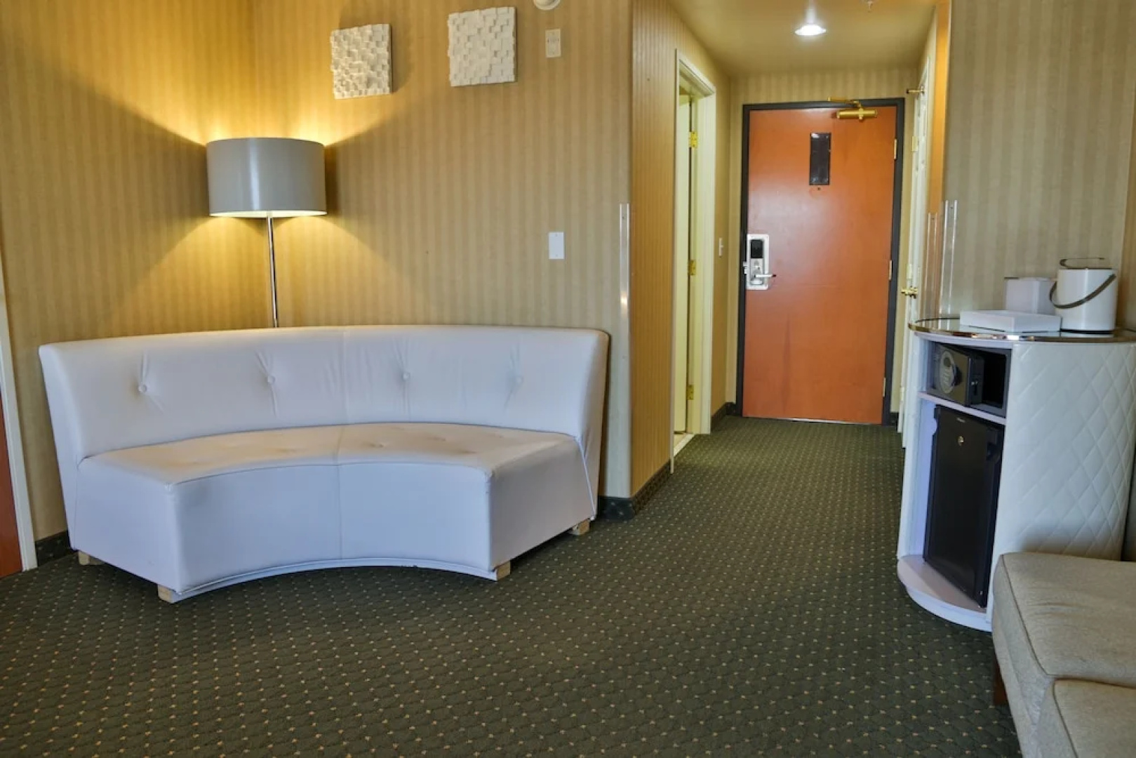 Sweetwater Lodge