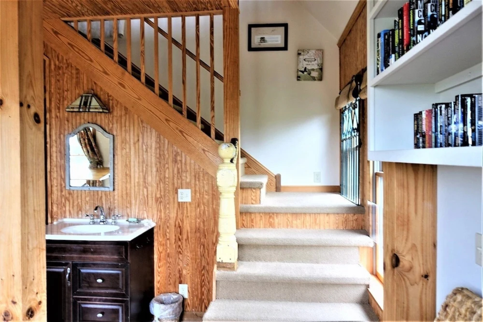 Lighthouse Cottage at Ocracoke 3 Bedrooms 2 Bathrooms Home