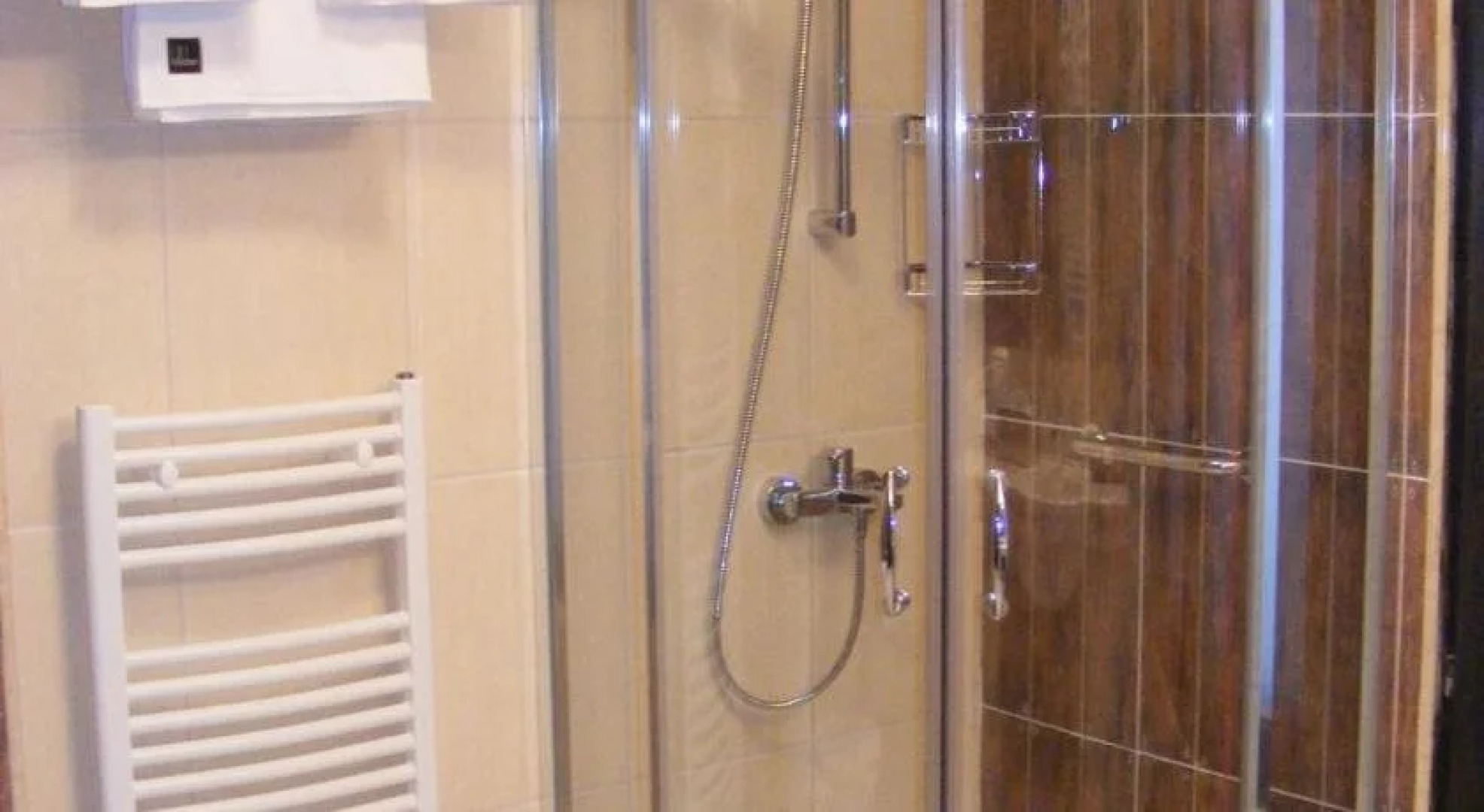 Hillden Lodge & Restaurant