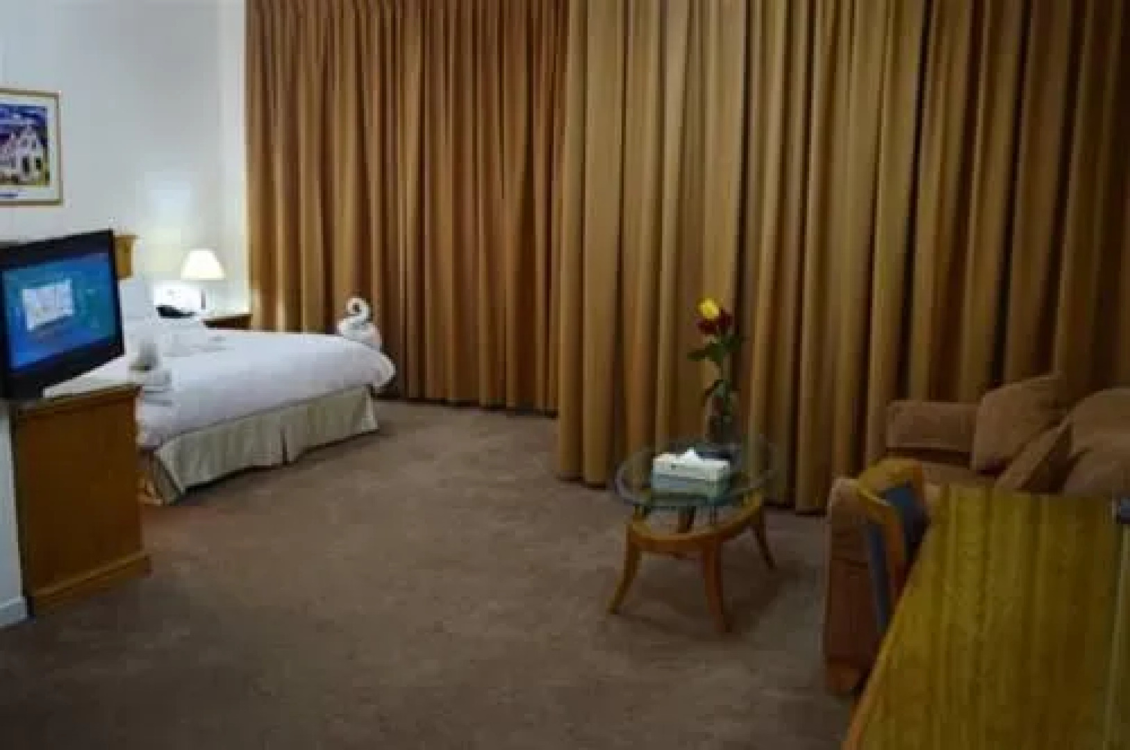 Grand Stay Hotel Suites