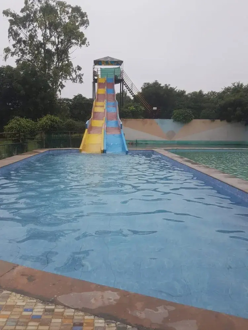 Swapanlok Farms And Resorts