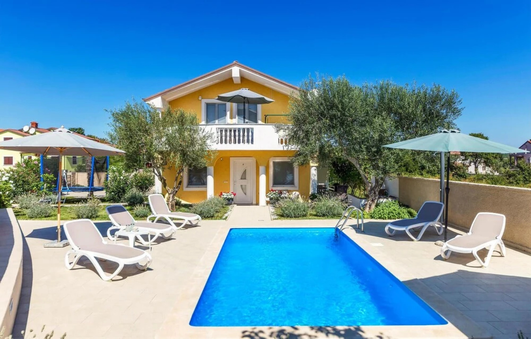 Stunning Home in Buje With Wifi and 2 Bedrooms