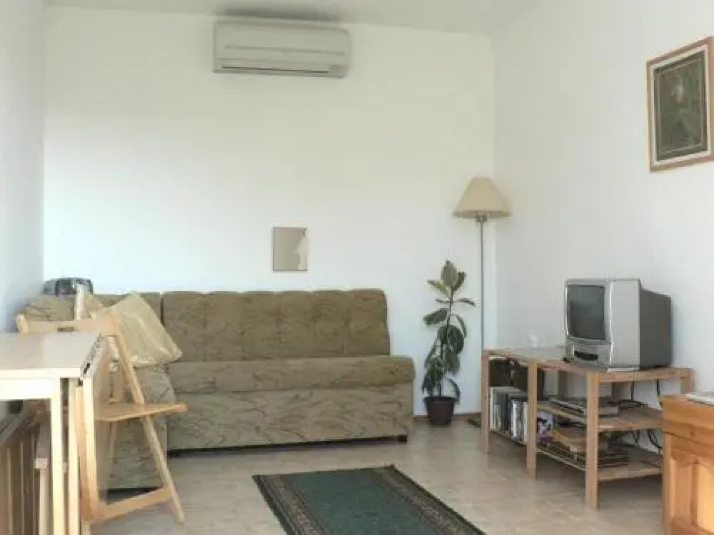 Pelican Lake Guesthouse