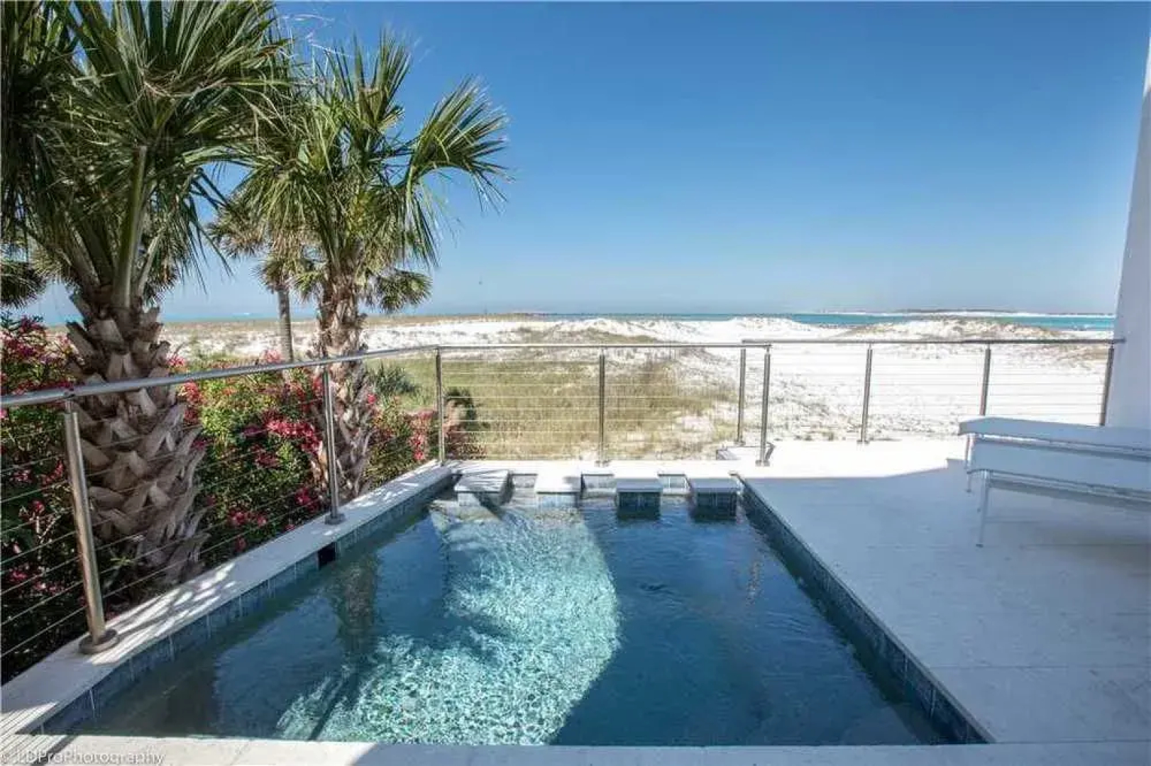 Seabreeze 5 Bedroom Home by RedAwning