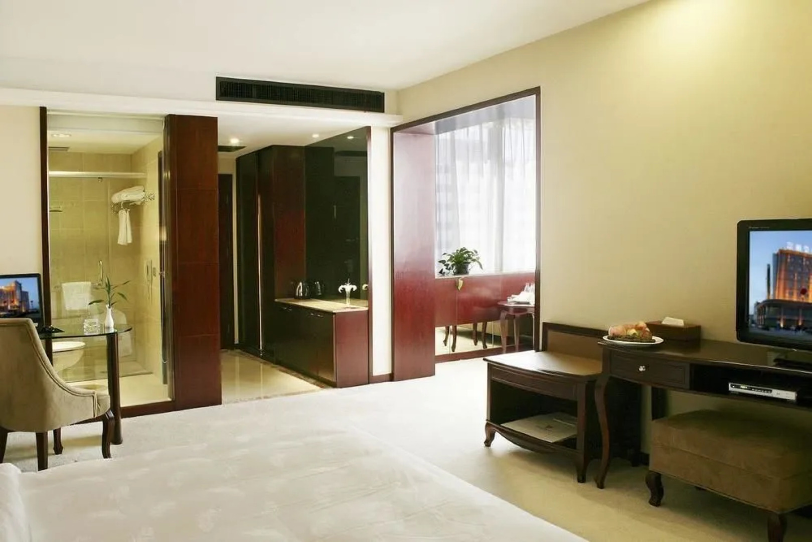 Feeling Hotel - Yulin