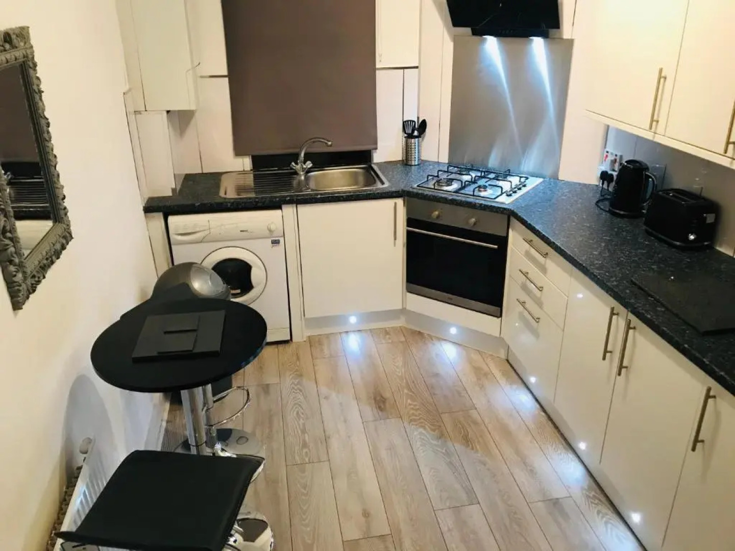 The Lion’S Rest - Boutique Apartment Suite.