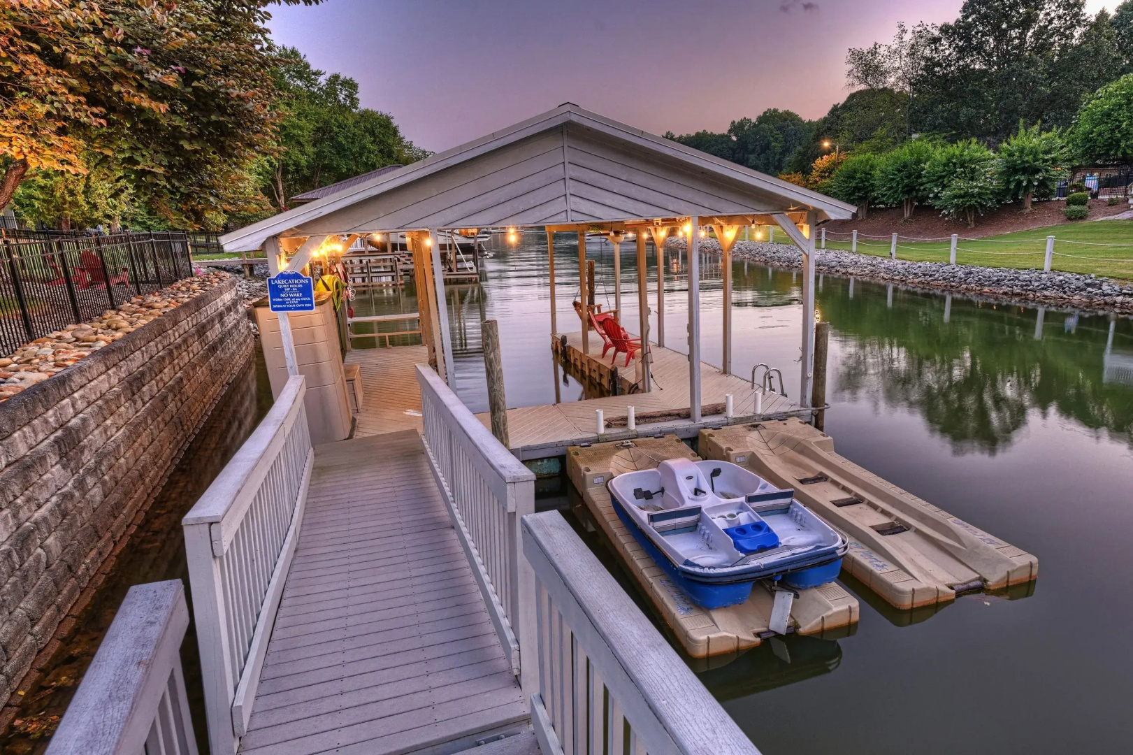 Sip, Sip Away by Avantstay Pool + Hot Tub