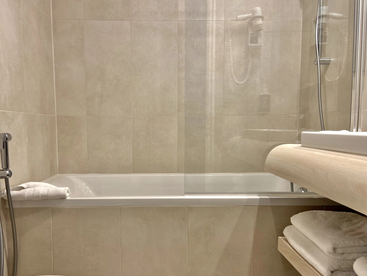 Hotel Central Saint Germain