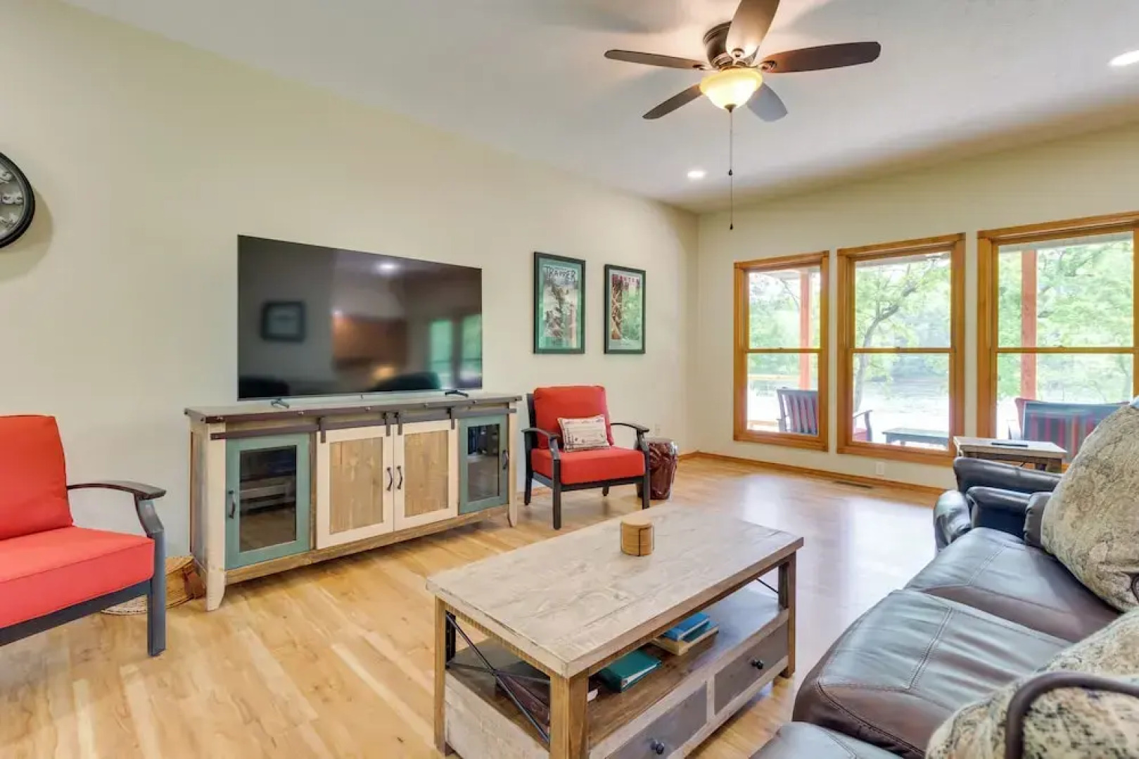 Waterfront Getaway w/ Patio on the White River!