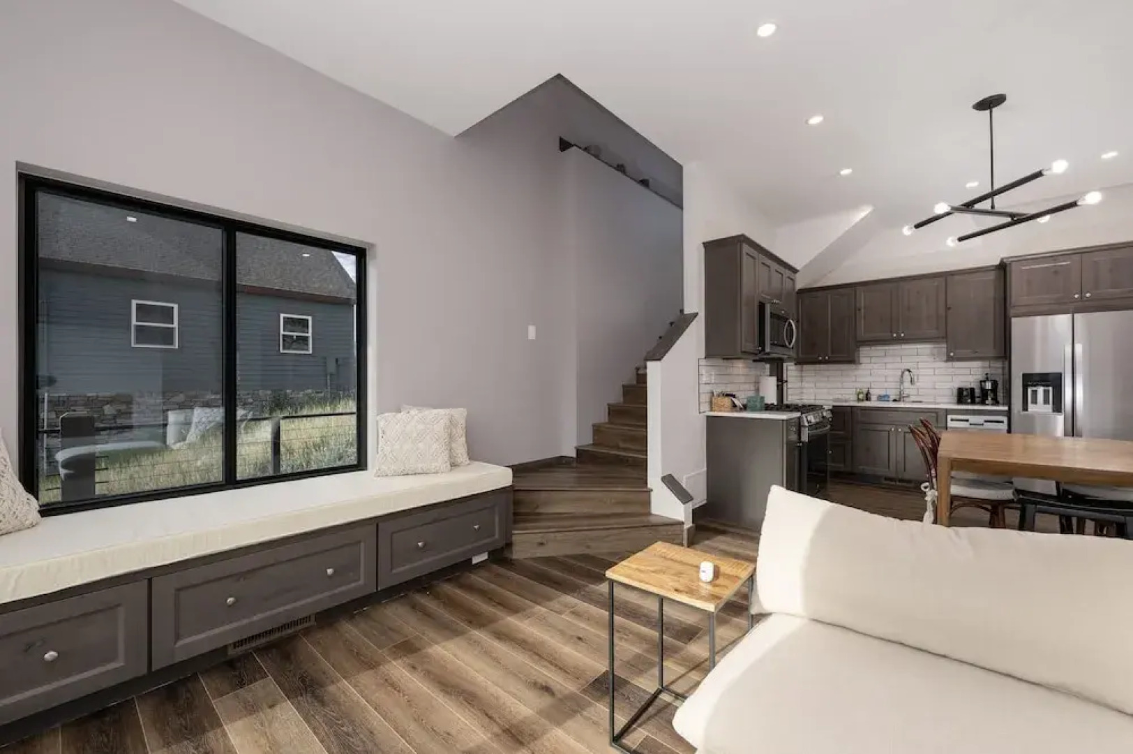 Scenic Perch 2 Bedroom Home