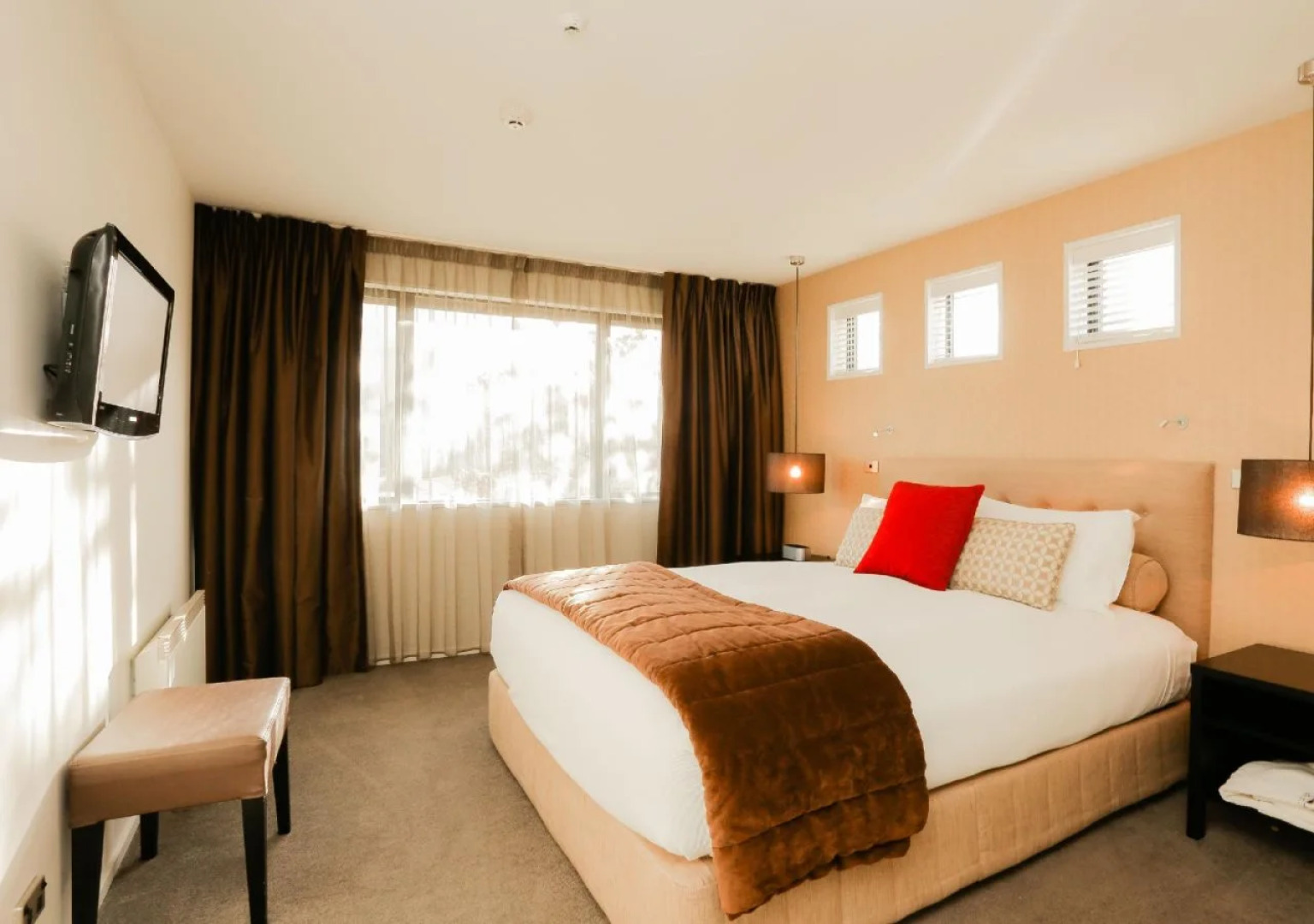 Village Lake Apartments