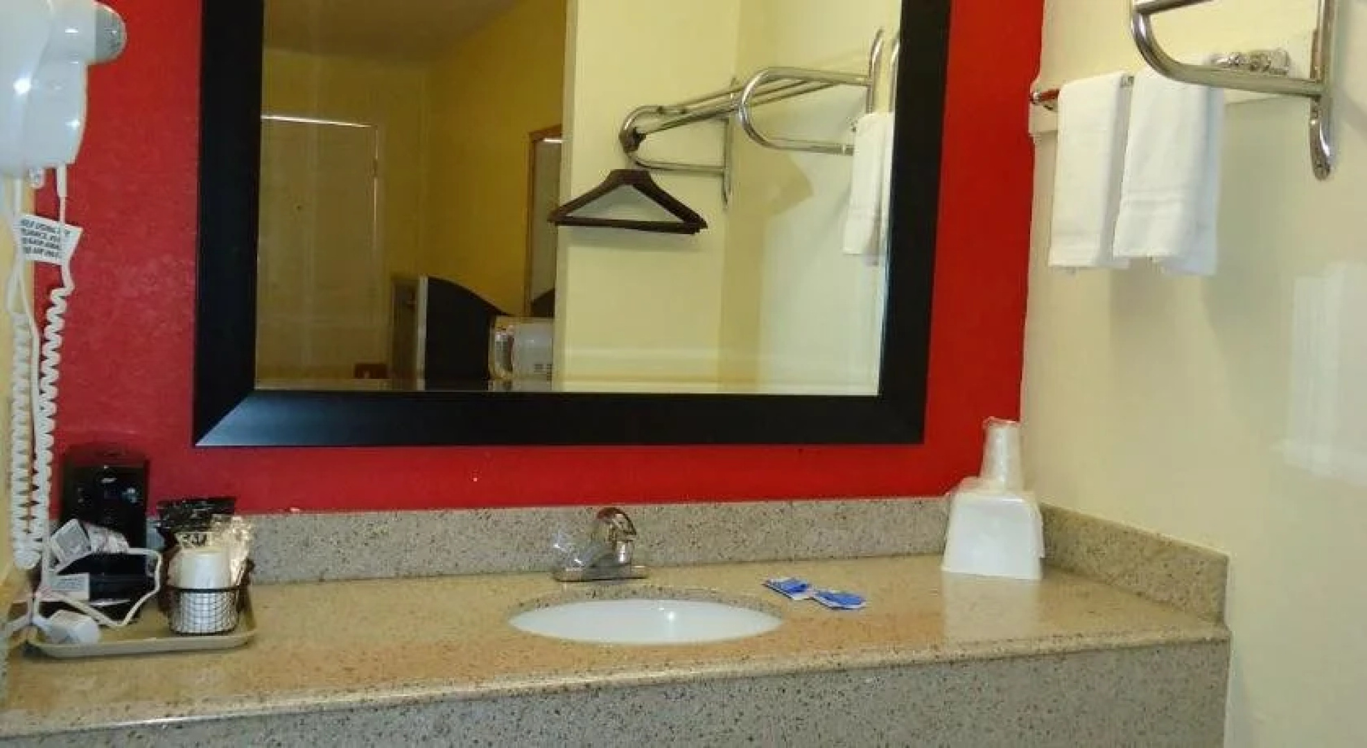 Suite 16 Motel