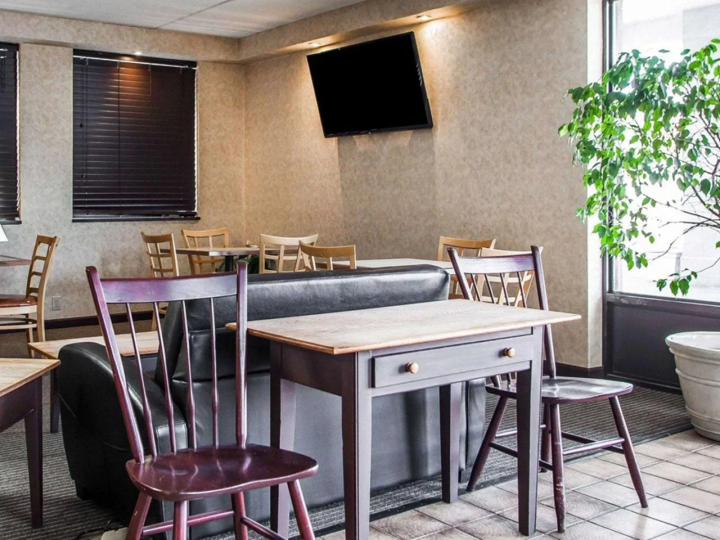 Comfort Inn & Suites Wyomissing/Reading