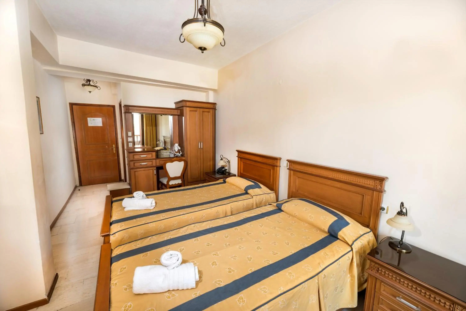 Famissi Hotel