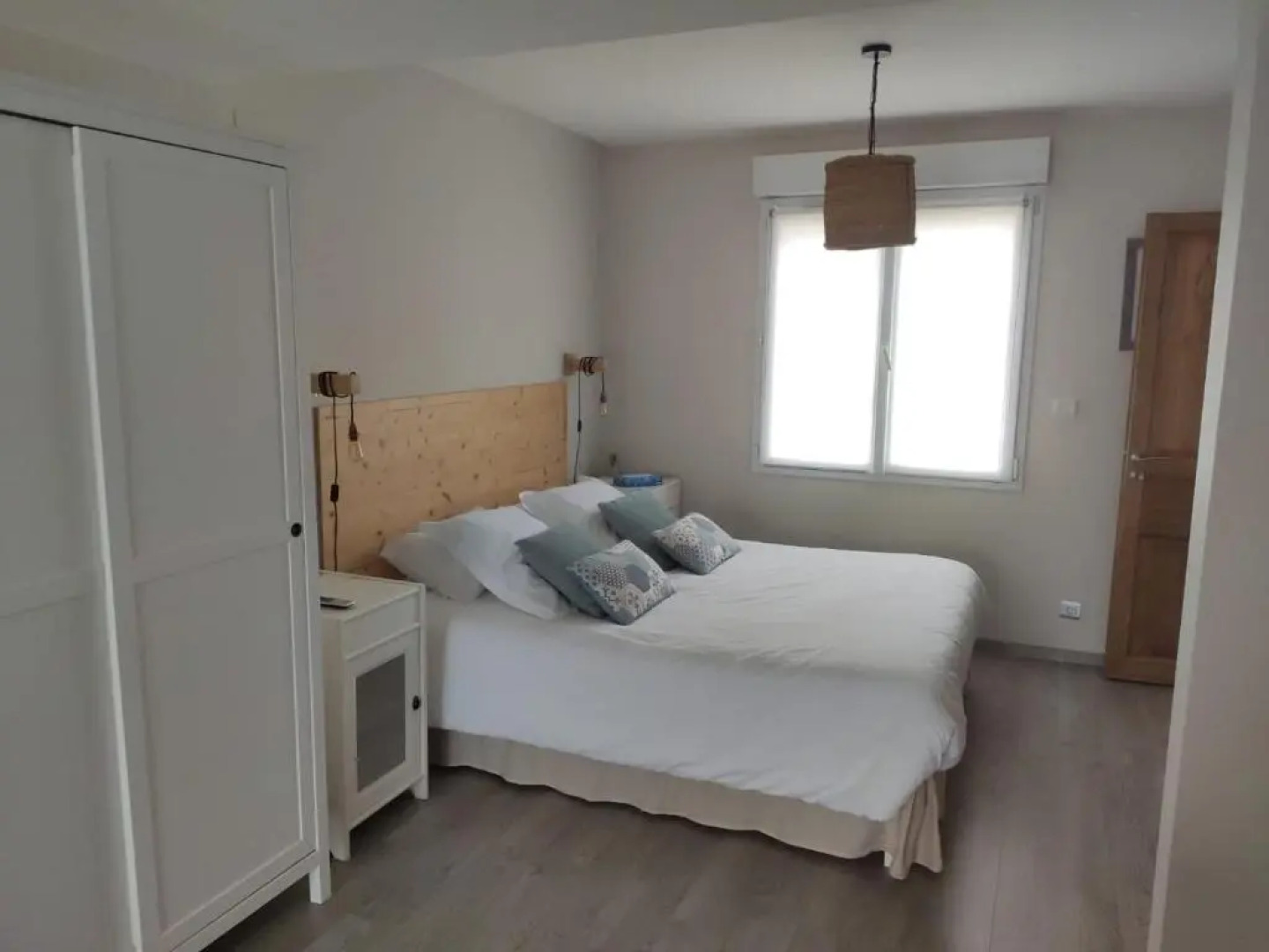 LAnsolanette Chambre Dhtes