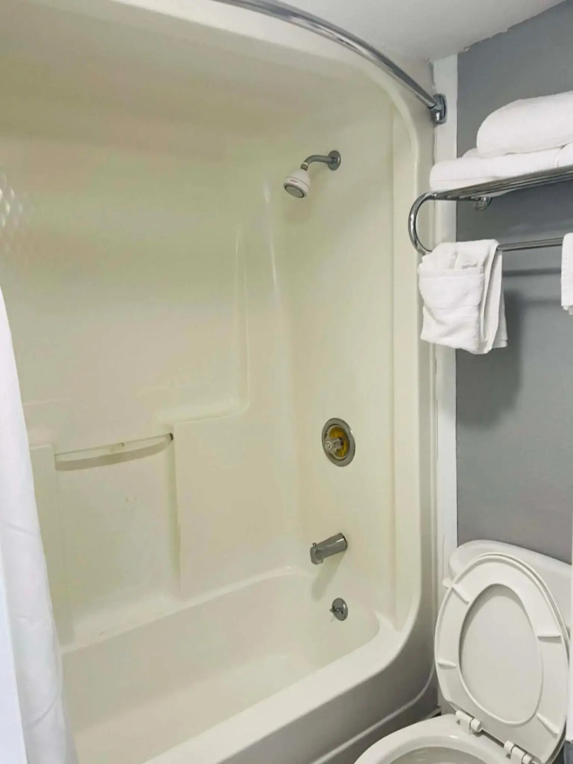 Travelodge By Wyndham Sellersburg