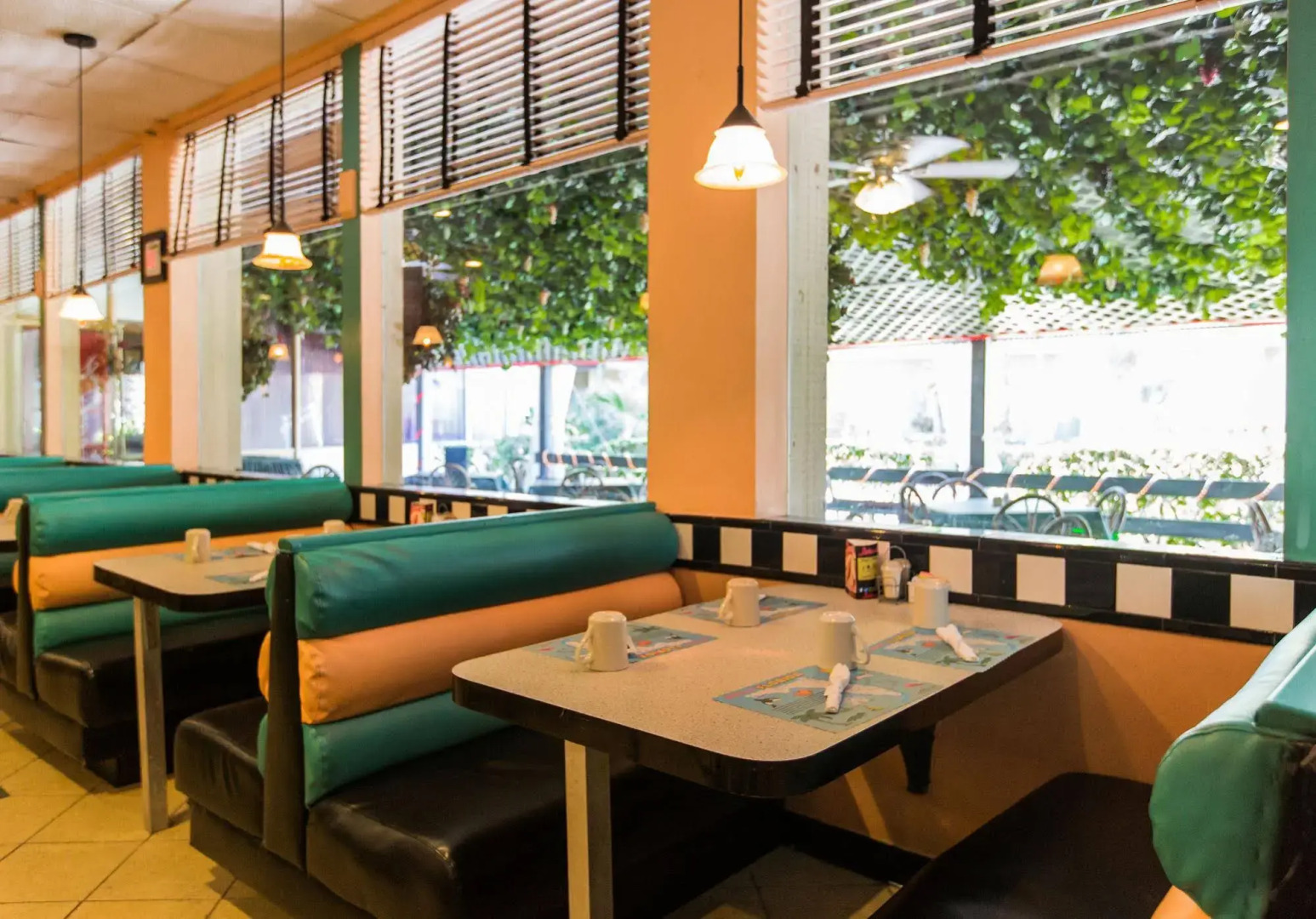 Days Hotel - Thunderbird Beach Resort