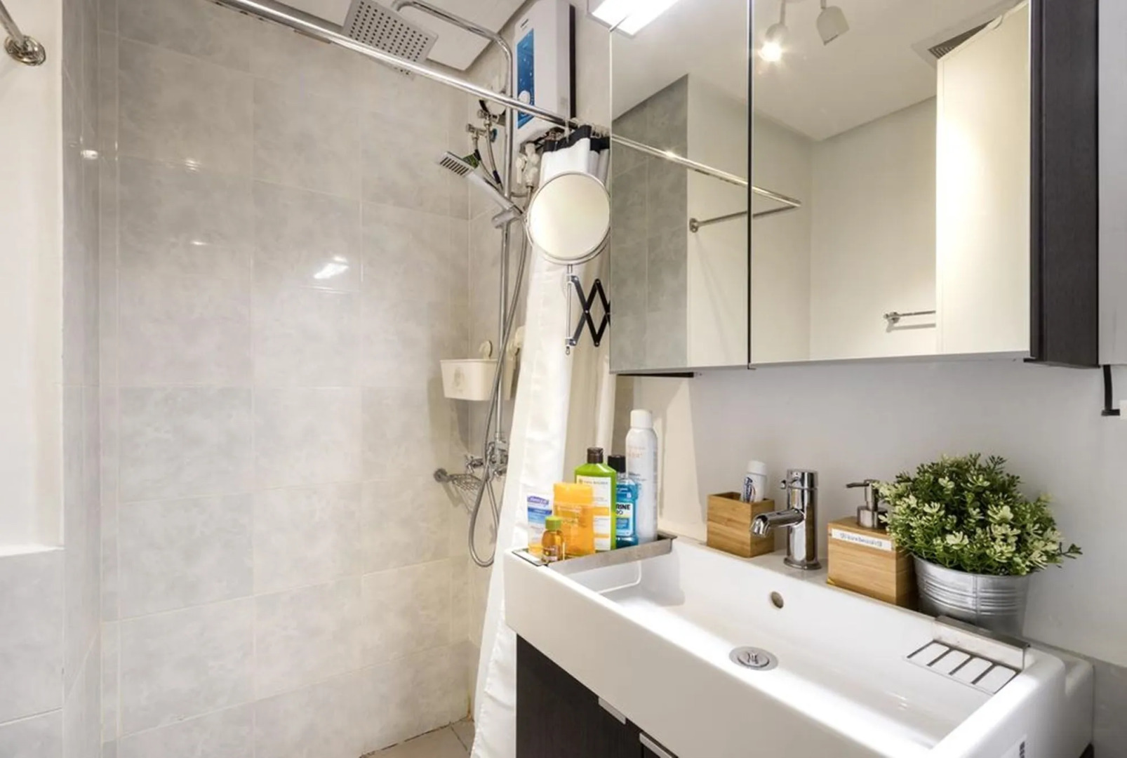 Luxury Scandinavian Studio @ The Pearl Place