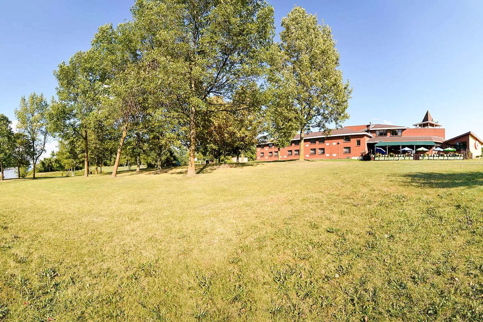 Ramada by Wyndham Arnprior