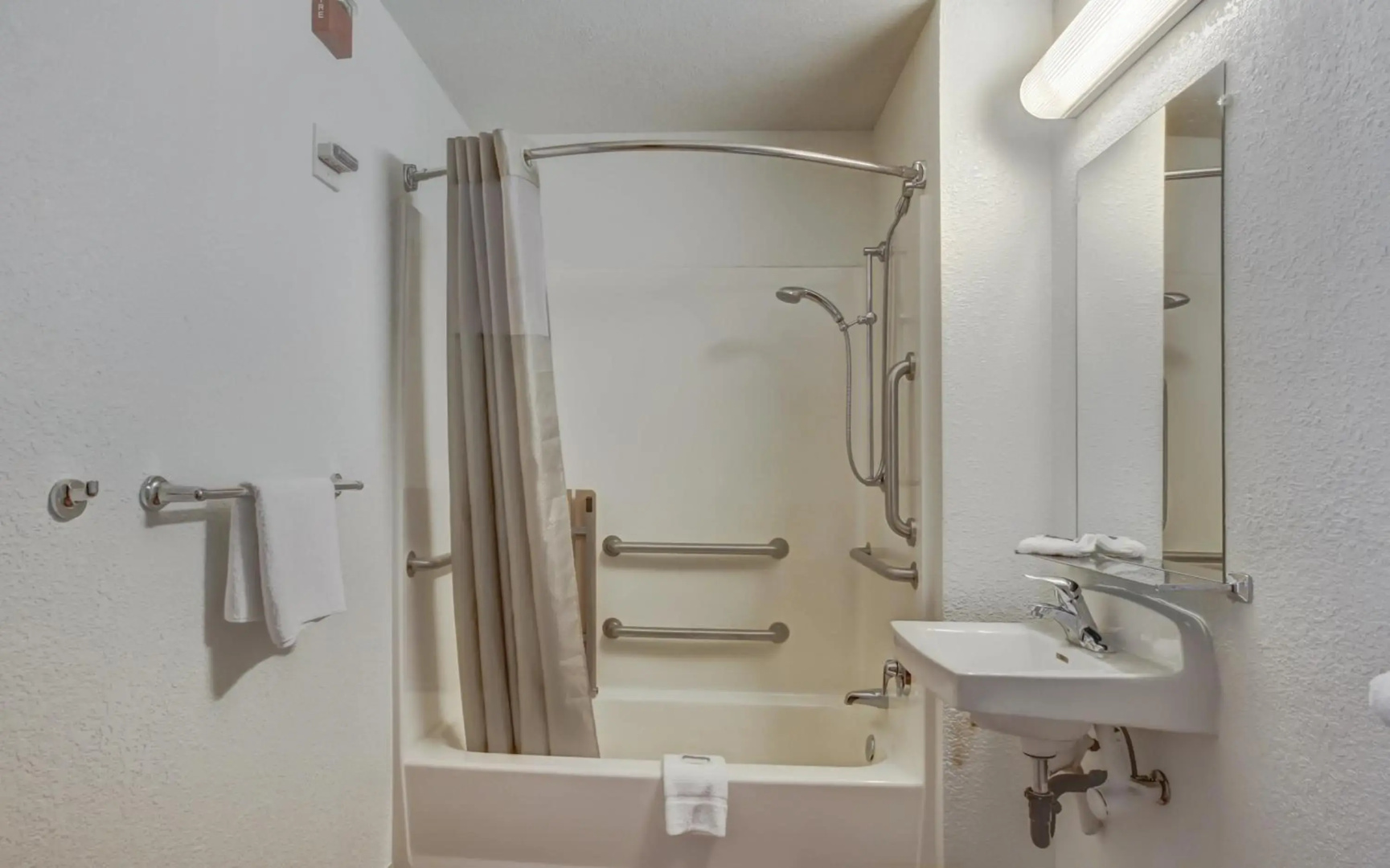 Motel 6 Medford, OR