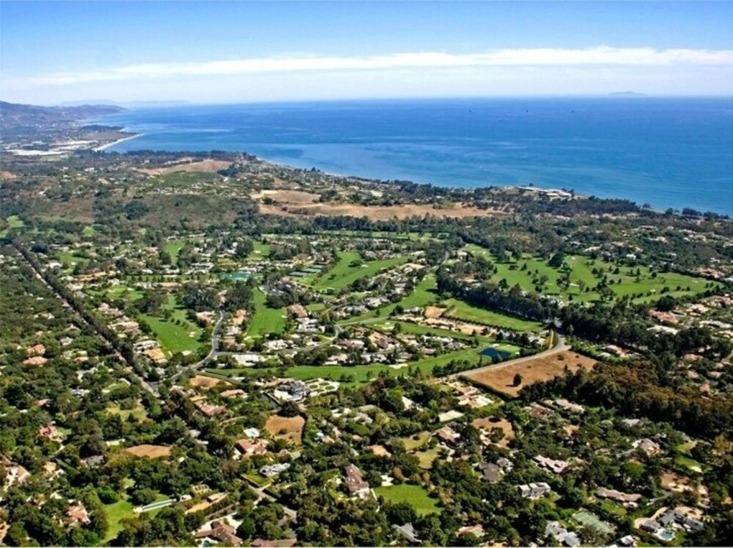 Summerland Ocean View Cottage by RedAwning