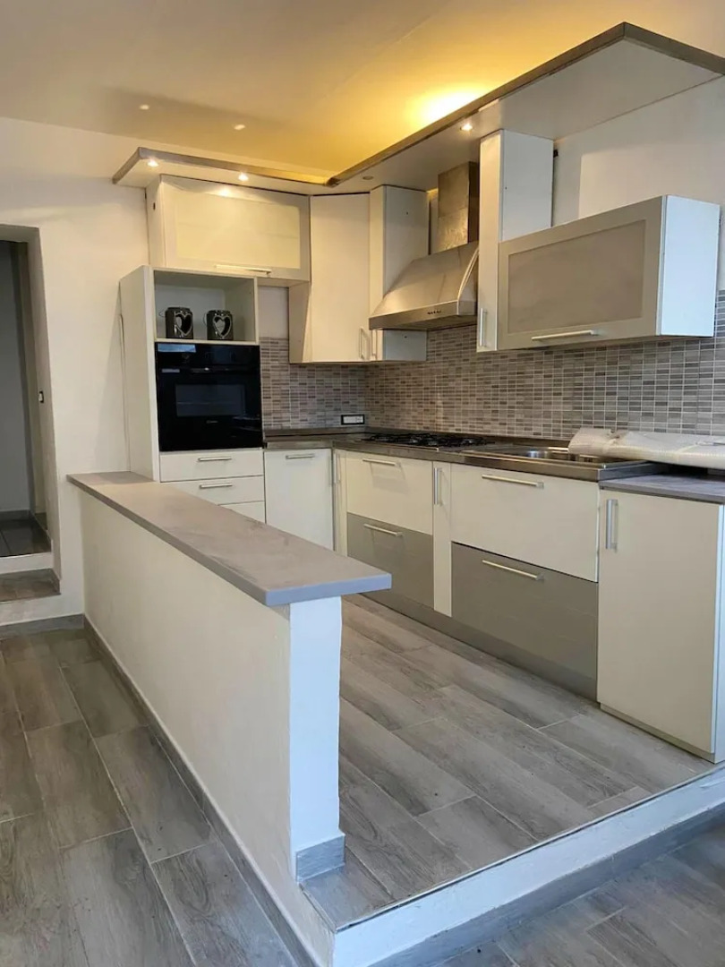 House With 2 Bedrooms in Caprona, With Terrace and Wifi - 10 km From the Beach