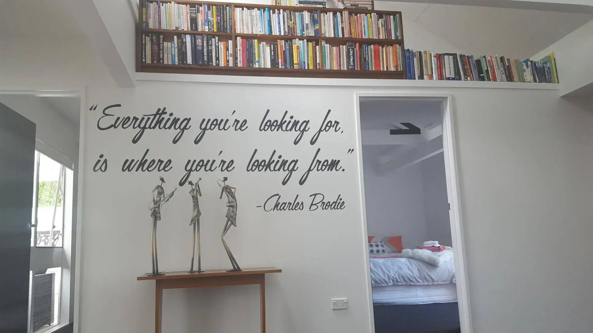 A bit of New York in Whanganui HOME STAY