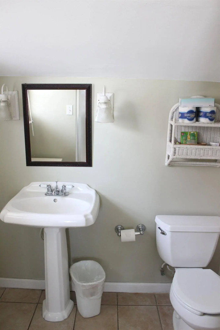 Shoreline Suites & Cabana Cottages