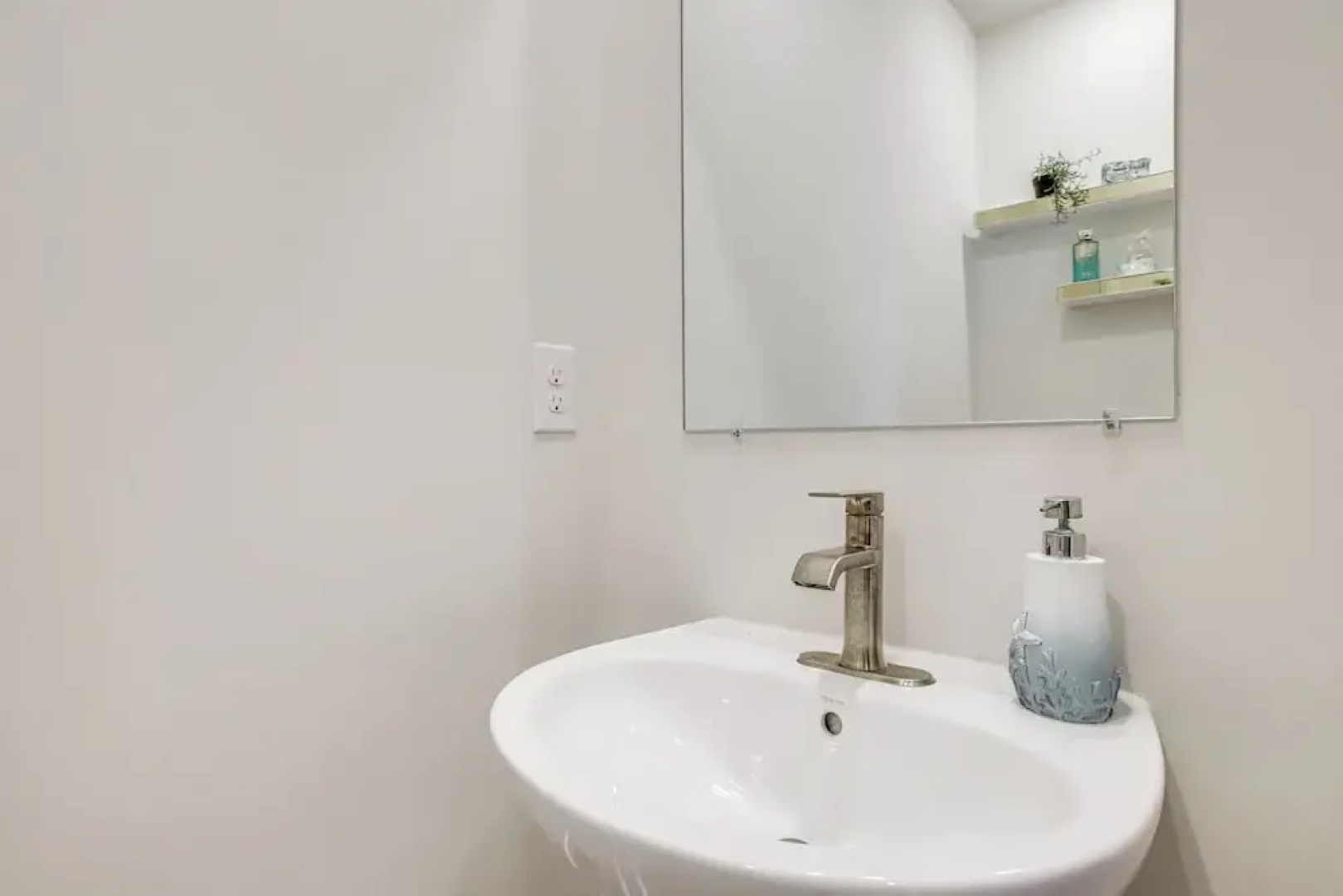 4 Mi to Ocean City Beach: Large Family Townhome