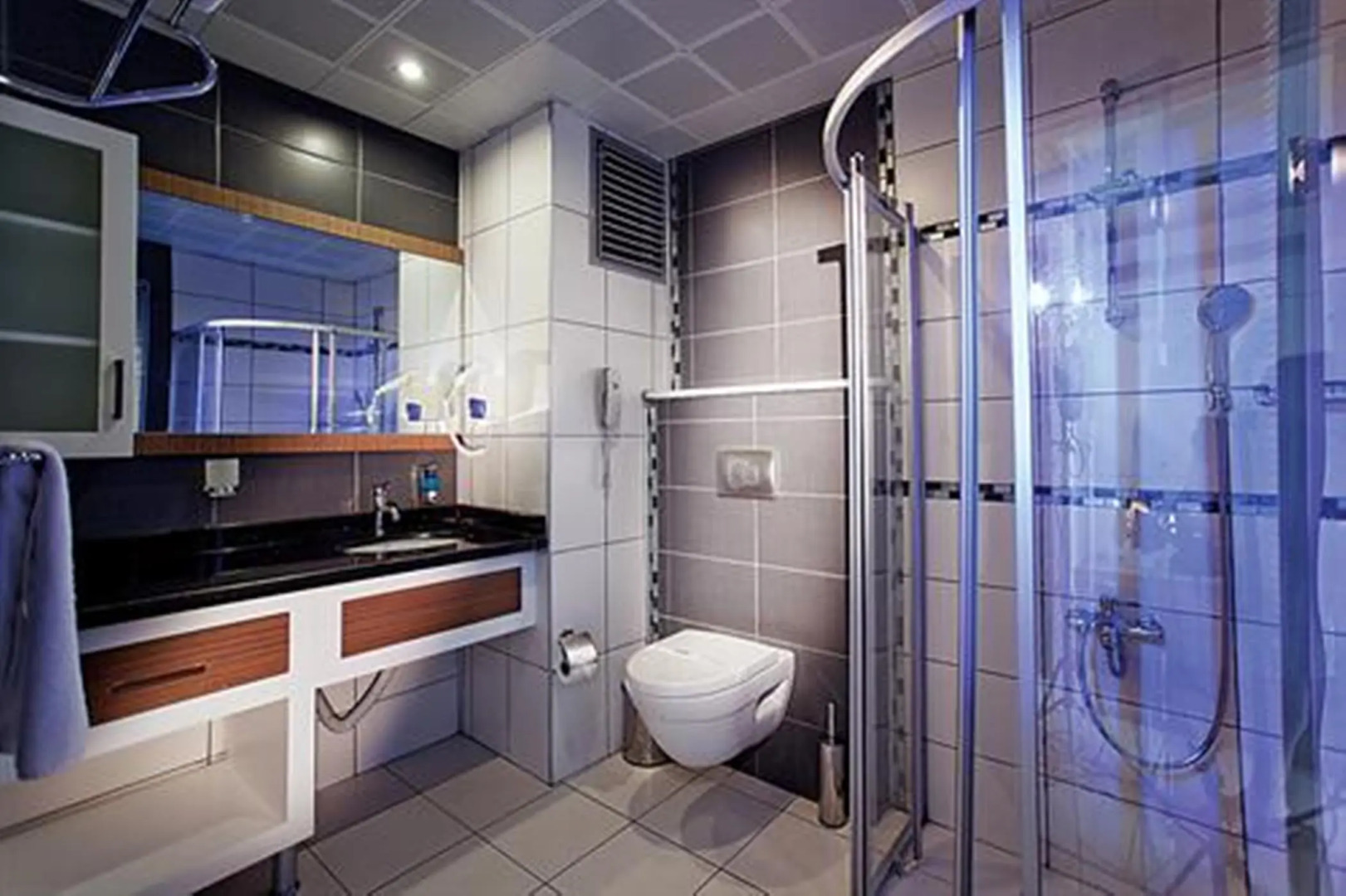 Отель Venessa Beach 