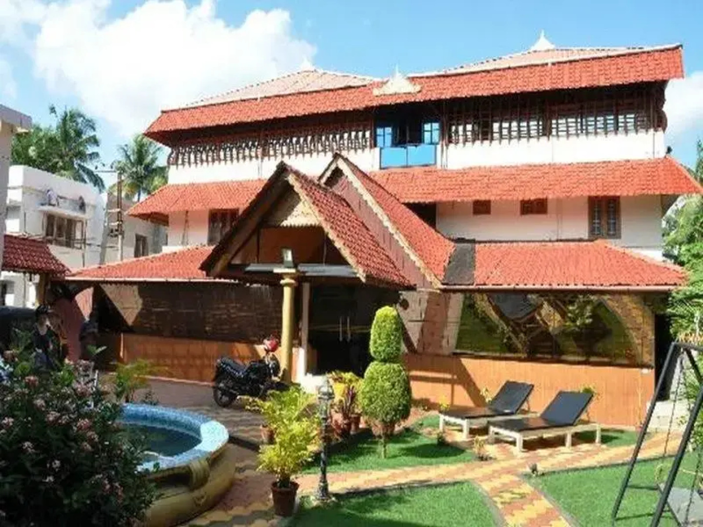 Sreeragam Luxury Villa Retreat