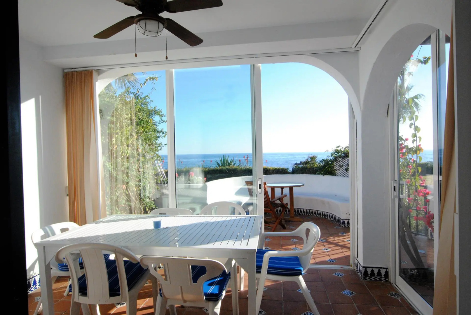 Cosy and bright frontline beach bungalow - Villa Pino - Mijas Costa - CS105