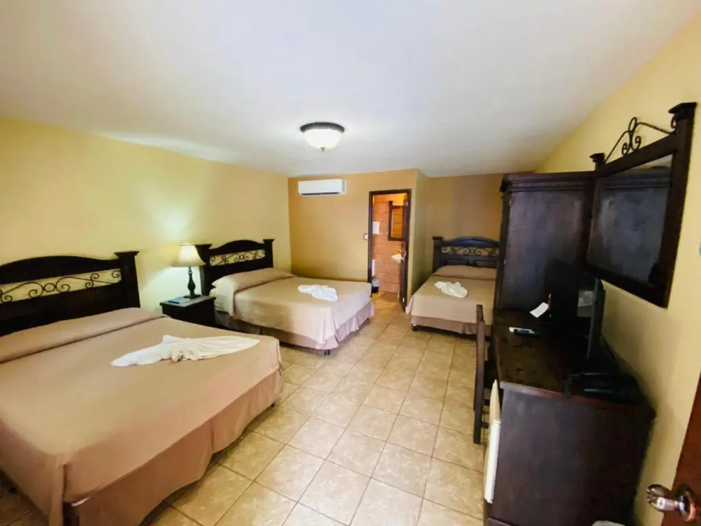 Hotel Puerto Libre