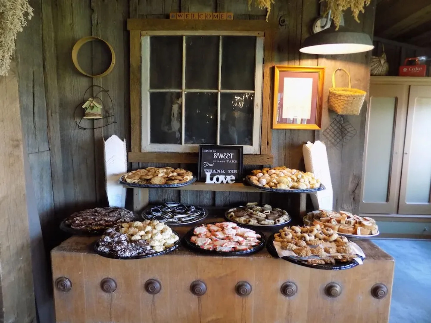 Deer Creek Winery and Watson Estate Bed & Breakfast