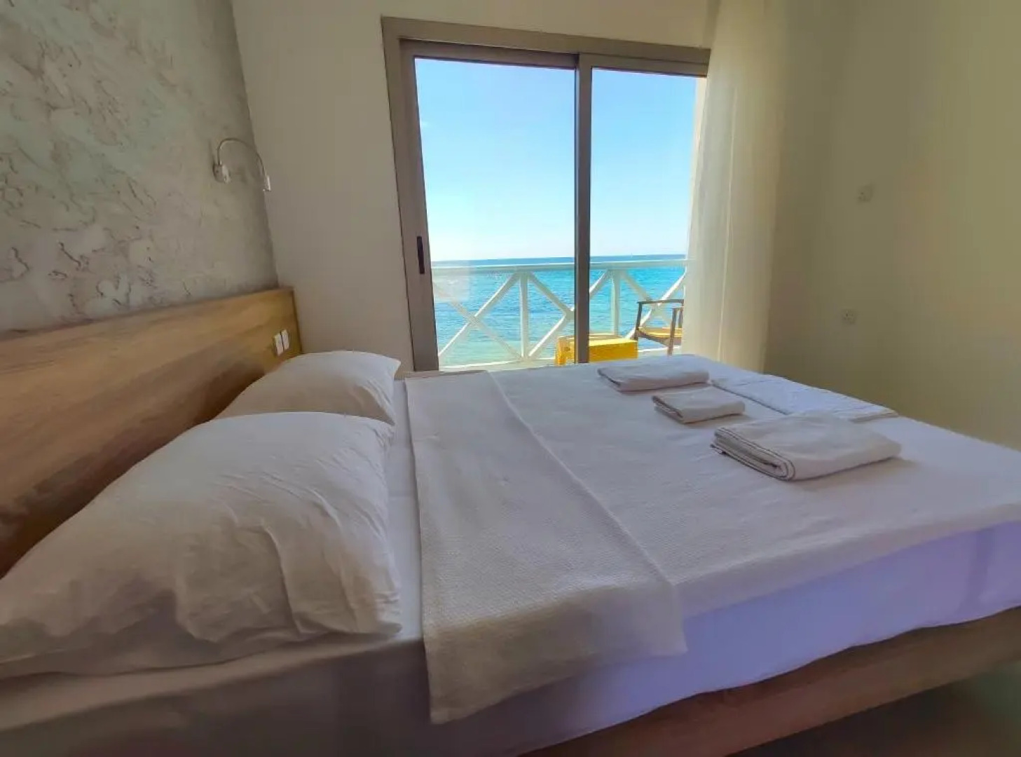 Oasi̇S At Ayfi̇Lon