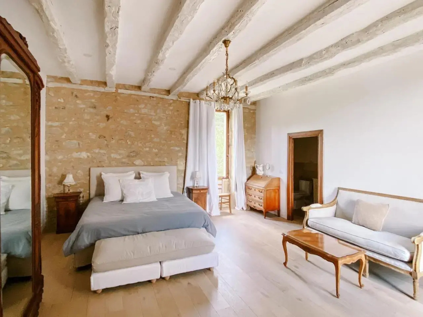 Moon River Grande Maison