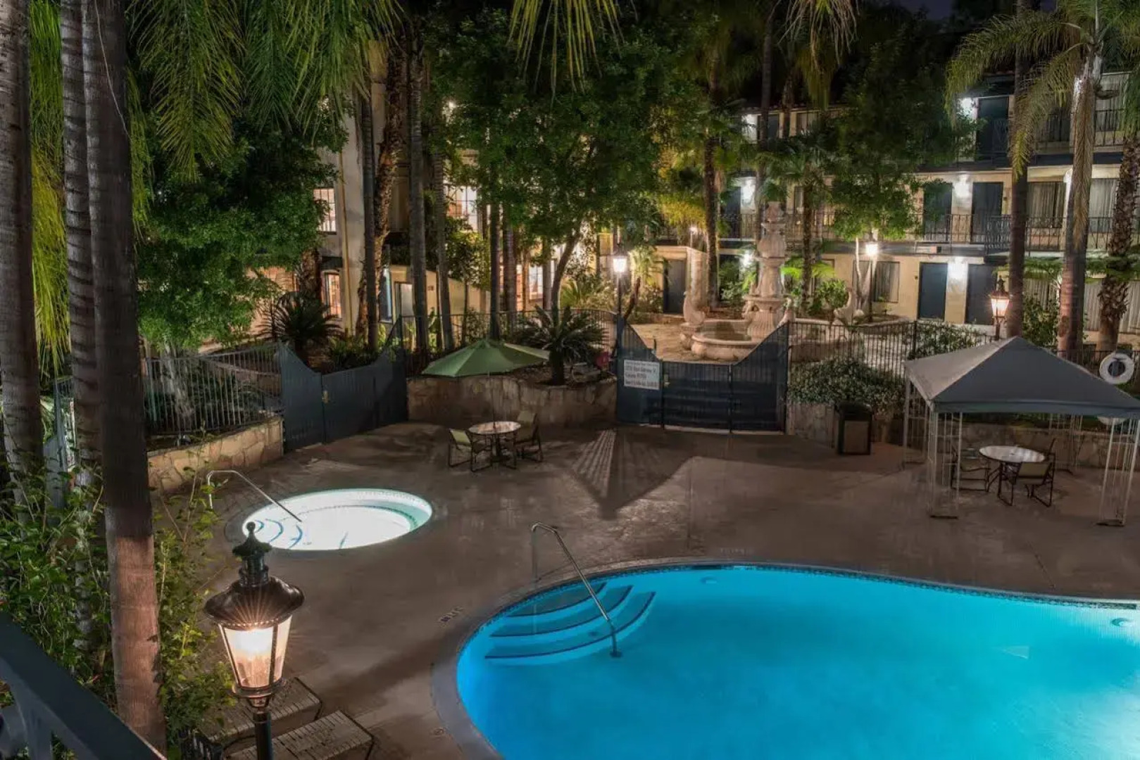 Park Inn by Radisson Covina