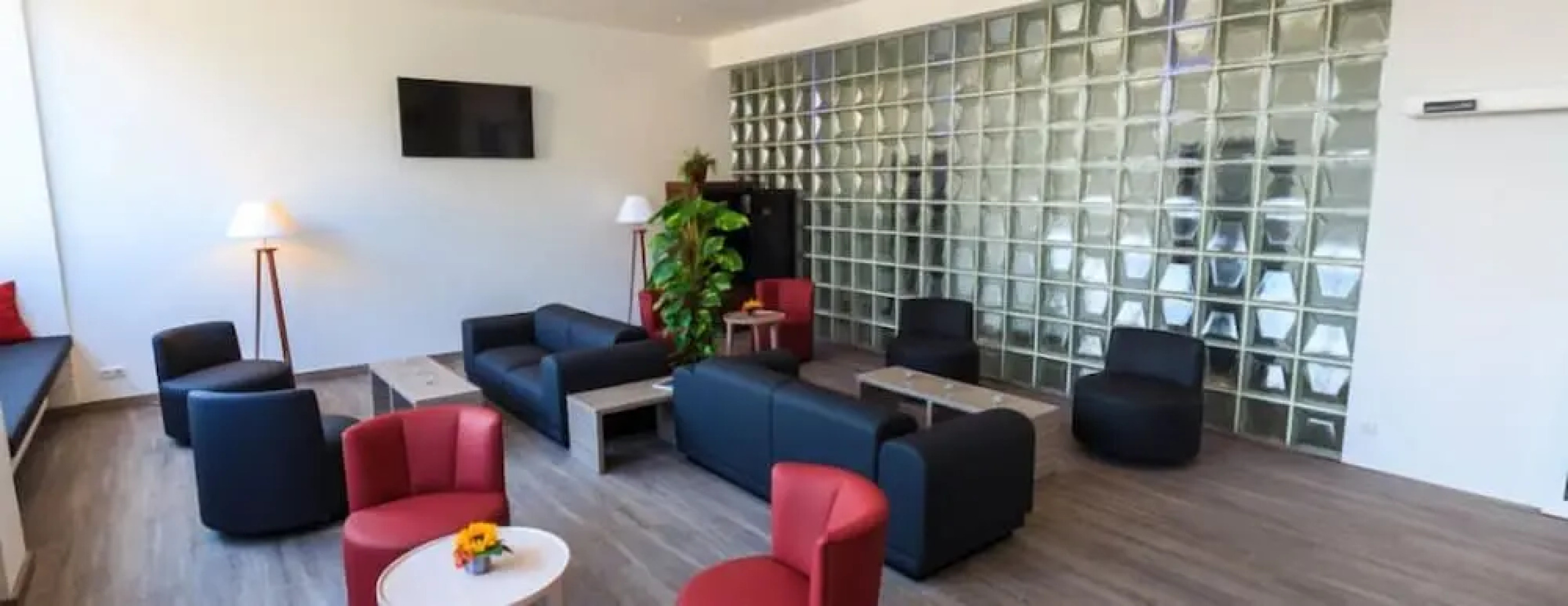 Ruhr Inn Hotel & Hostel