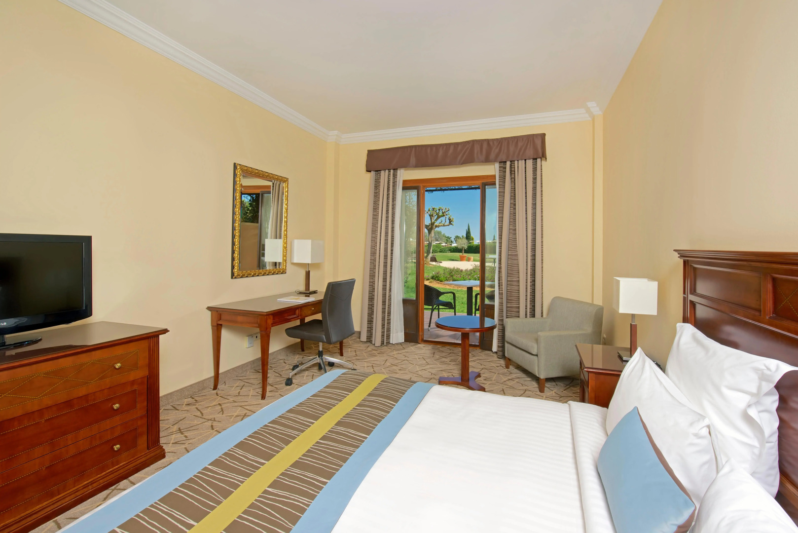 Be Live Collection Son Antem