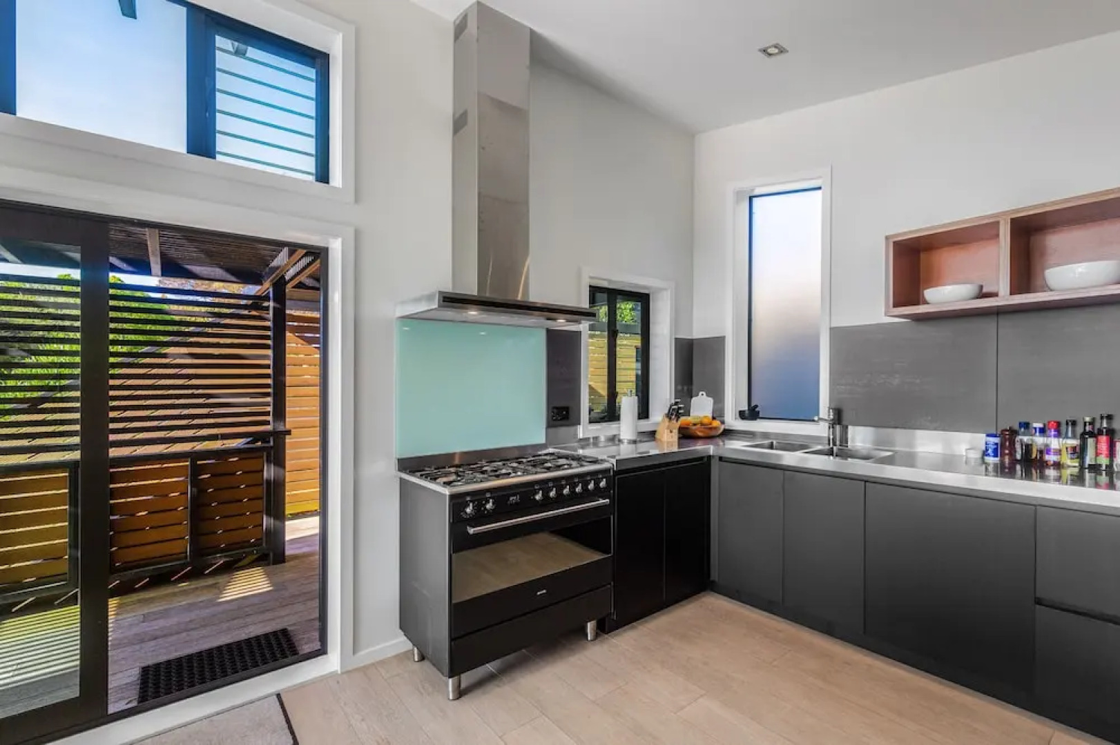 Taonga with panoramic sea views