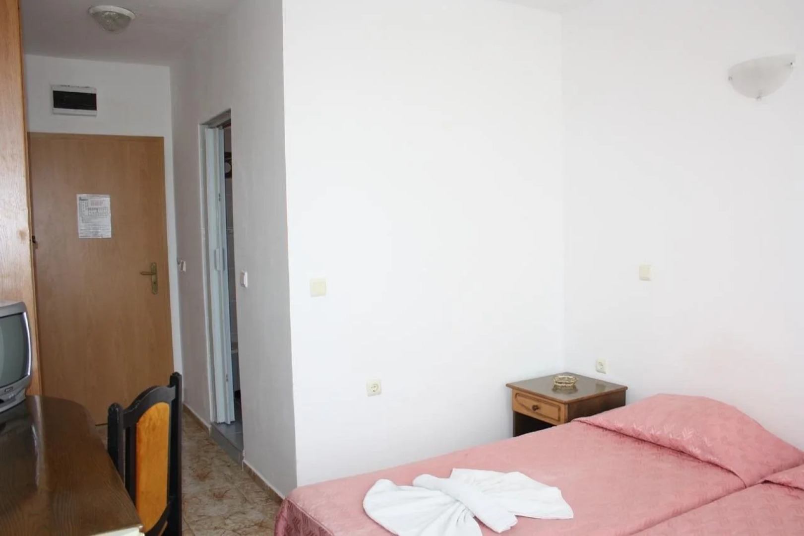 Sunny Varshava Hotel