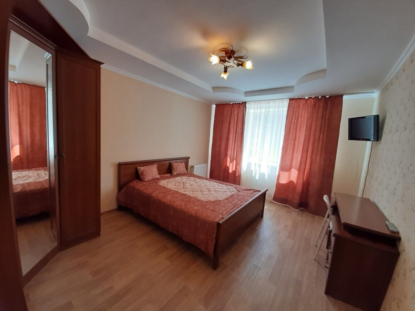 Апартаменты на ул. Вокзальной, 77-31